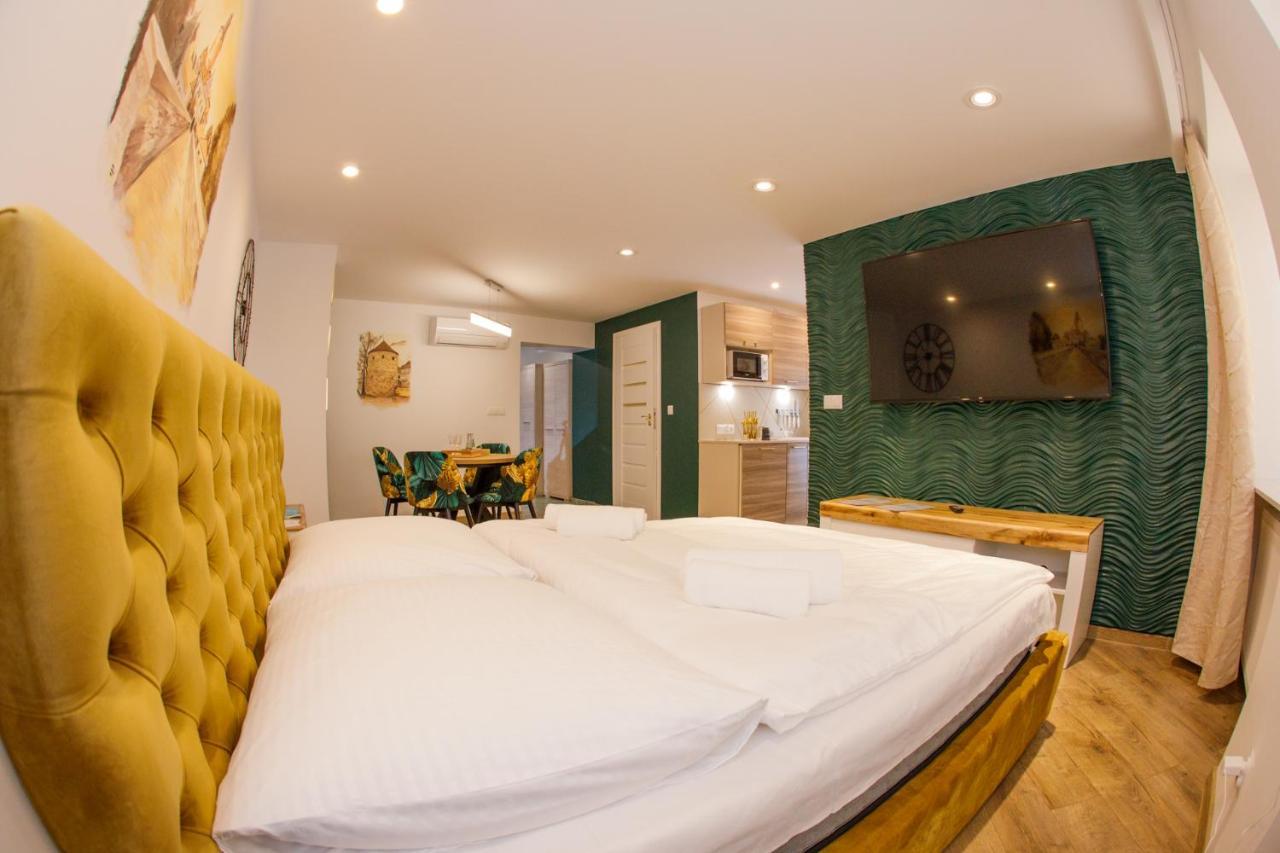 Apartament Ksiazecy Gold Klimatyzacja Boleslawiec  Kültér fotó